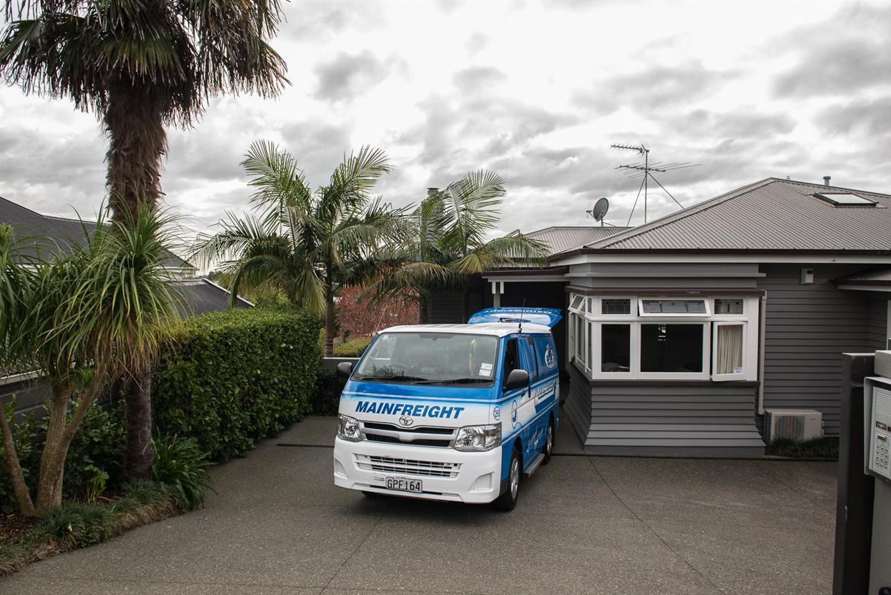 Your Fragile Freight Delivery Specialist